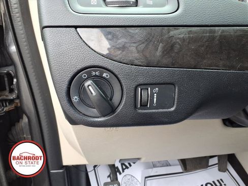 Used 2016 Dodge Grand Caravan SXT w/ Rear Park Assist Package FWD image 16