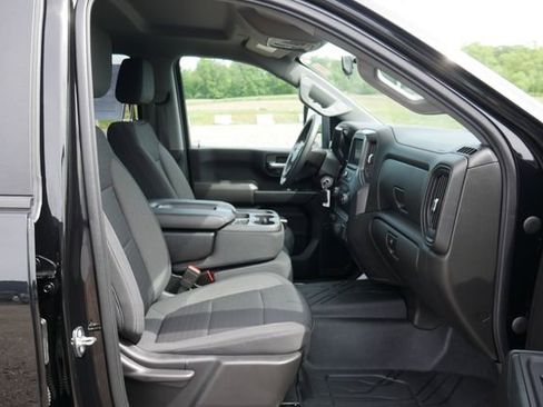 Used 2022 Chevrolet Silverado 2500 Custom w/ Custom Convenience Package AWD/4WD image 25