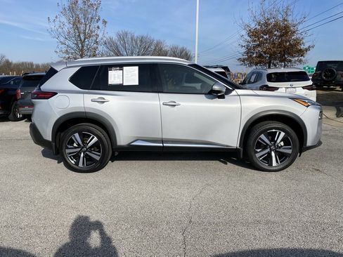 Used 2022 Nissan Rogue SL image 9