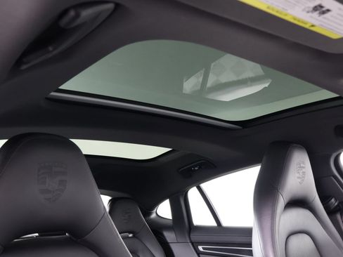 Certified 2023 Porsche Panamera Platinum Edition RWD image 25