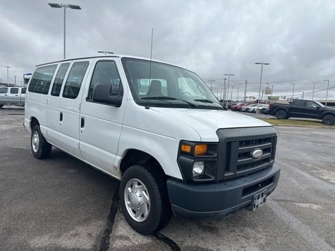 Used 2014 Ford E-350 and Econoline 350 XL image 3