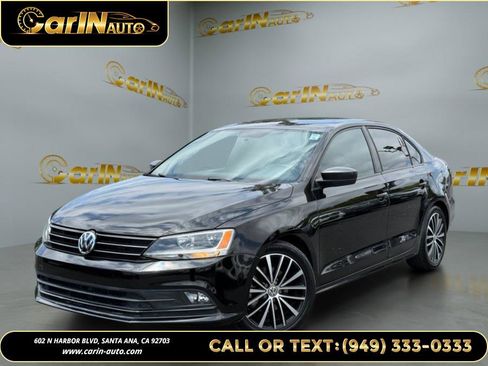Used 2016 Volkswagen Jetta Sport FWD image 1