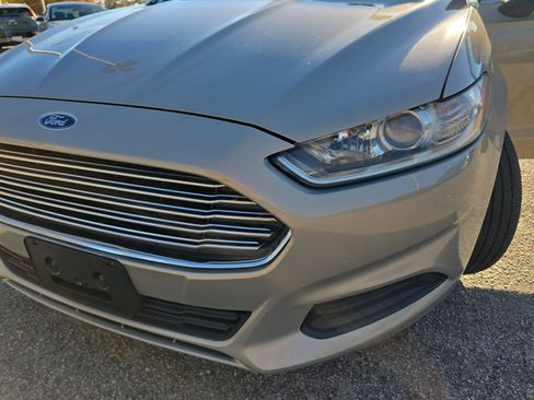 Used 2015 Ford Fusion S image 31