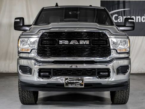 Used 2023 RAM 3500 Big Horn AWD/4WD image 3