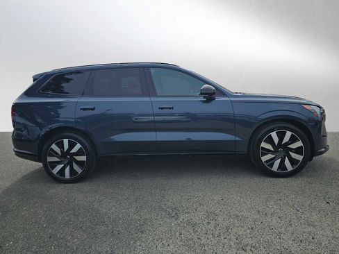 New 2026 Volvo EX90 Ultra image 2