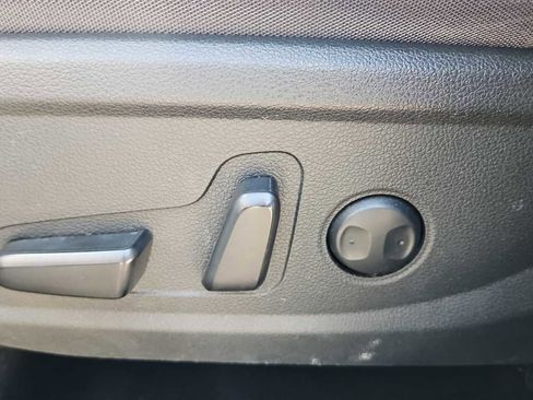 Used 2023 Hyundai Santa Fe SEL w/ Premium Package image 14