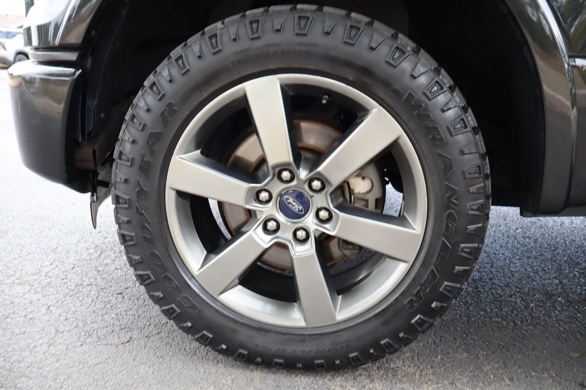 Used 2015 Ford F150 Lariat AWD/4WD image 40