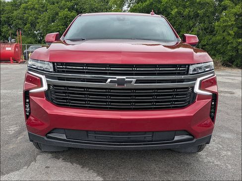 Used 2021 Chevrolet Suburban RST AWD/4WD image 9