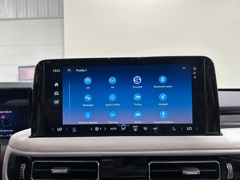 New 2026 Lincoln Aviator AWD w/ Jet Appearance Package image 21