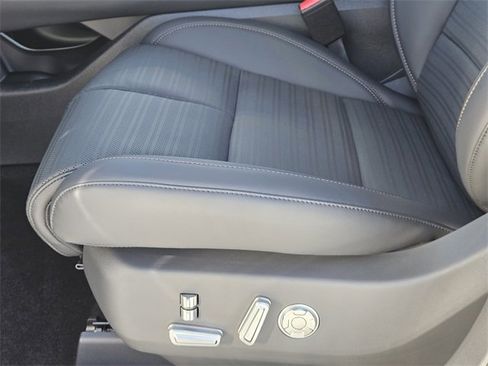 New 2026 Lincoln Nautilus Reserve image 23