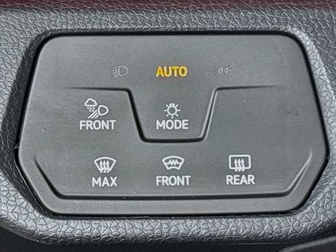 Used 2023 Volkswagen ID.4 Pro S AWD/4WD image 11