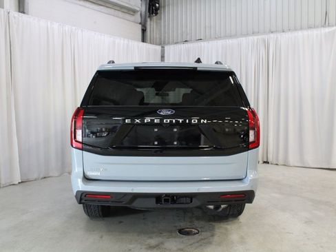 New 2026 Ford Expedition Active AWD/4WD image 25