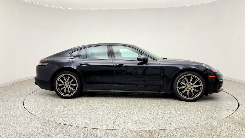 Used 2023 Porsche Panamera w/ Premium Package RWD image 4