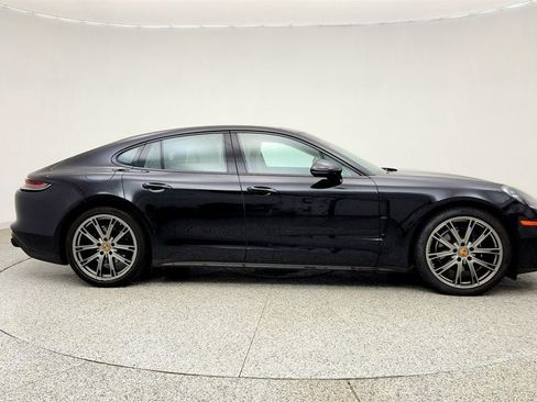 Used 2023 Porsche Panamera w/ Premium Package RWD image 4