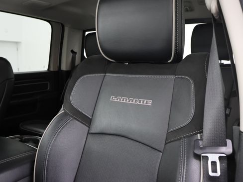 Used 2024 RAM 2500 Laramie AWD/4WD image 43
