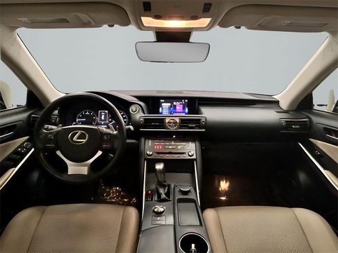 Used 2020 Lexus IS 300 image 13