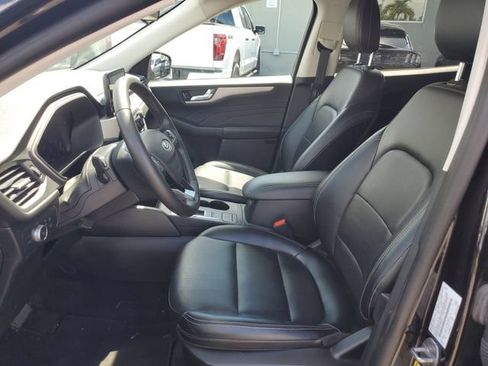 Certified 2022 Ford Escape SEL w/ Technology Package FWD image 17