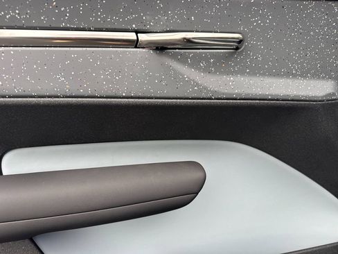 New 2025 Volvo EX30 Ultra w/ Climate Package image 10