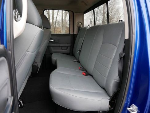 Used 2017 RAM 1500 Classic SLT AWD/4WD image 11