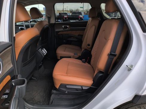 Used 2023 Kia Sorento SX Prestige image 25