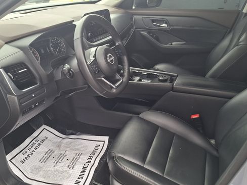 Used 2023 Nissan Rogue SL w/ SL Premium Package AWD/4WD image 9