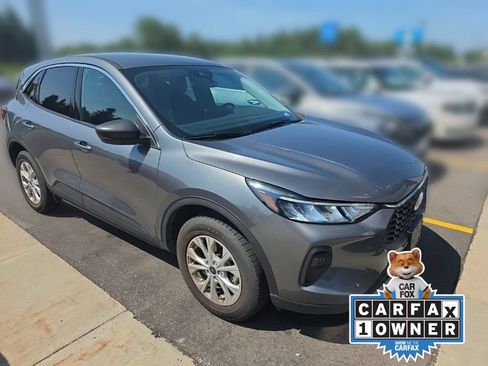 Used 2024 Ford Escape Active AWD/4WD image 3