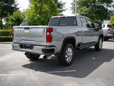 Used 2024 Chevrolet Silverado 2500 High Country w/ High Country Premium Package AWD/4WD image 10