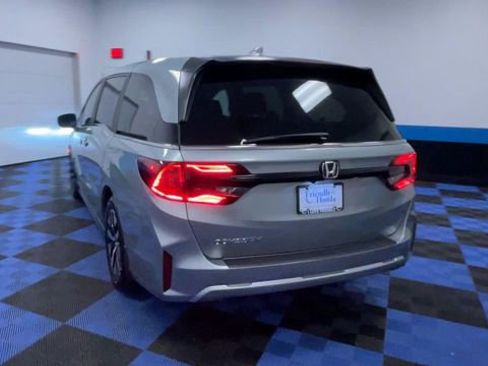 Certified 2025 Honda Odyssey EX-L image 7