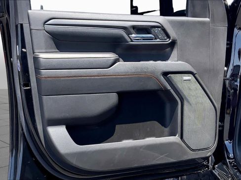 Used 2024 GMC Sierra 2500 AT4 w/ AT4 Premium Plus Package AWD/4WD image 22