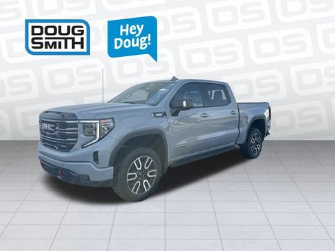 Used 2025 GMC Sierra 1500 AT4 AWD/4WD image 4