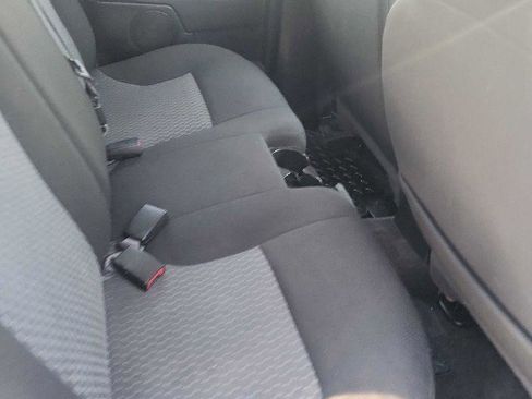 Used 2011 GMC Canyon SLT image 6