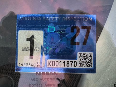 Used 2017 Nissan Rogue S image 29