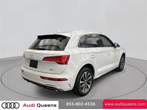 Used 2022 Audi Q5 2.0T Premium Plus w/ Premium Plus Package image 2