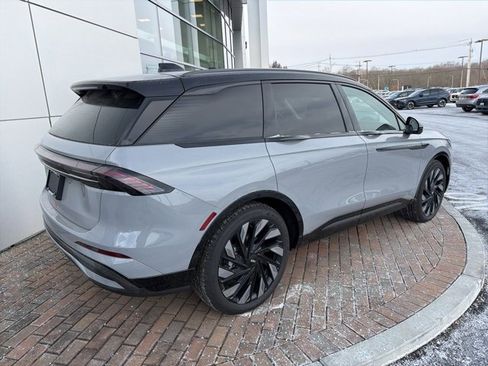 New 2026 Lincoln Nautilus Reserve image 3