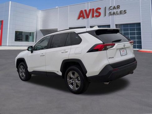 Used 2025 Toyota RAV4 XLE image 7