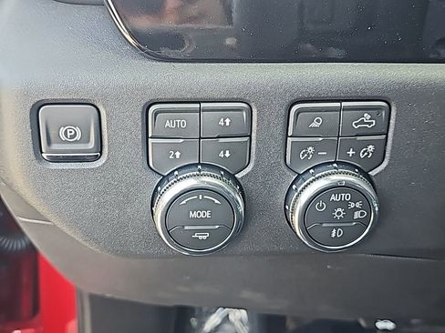 New 2026 GMC Sierra 1500 SLT w/ SLT Premium Plus Package AWD/4WD image 18