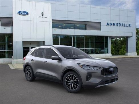 New 2024 Ford Escape SE image 7