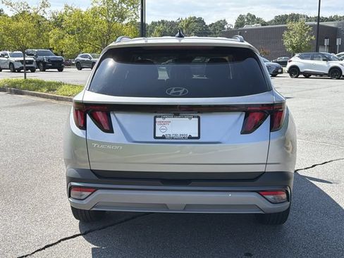 Used 2026 Hyundai Tucson SEL FWD image 6