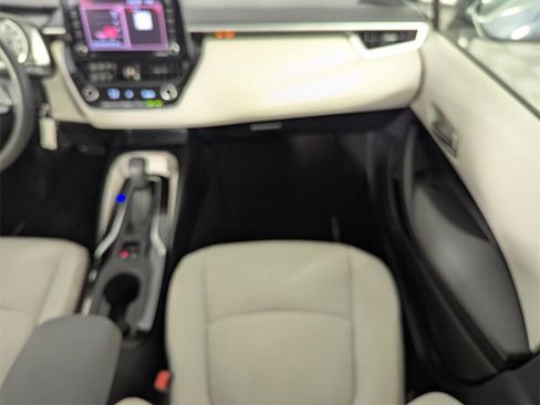 Used 2022 Toyota Corolla LE w/ Carpet Mat Package (TMS) image 16