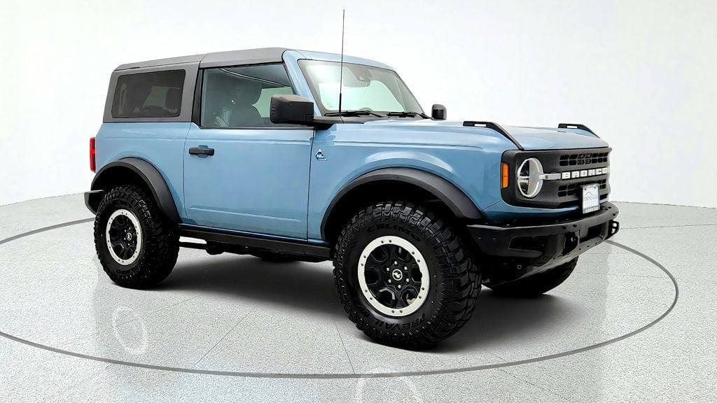 Used 2023 Ford Bronco Black Diamond w/ Sasquatch Package AWD/4WD image 3