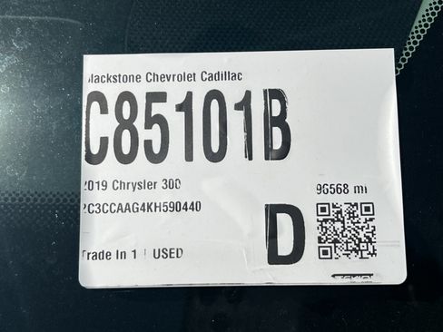 Used 2019 Chrysler 300 Touring L w/ Quick Order Package 22F RWD image 3