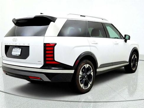 Used 2026 Hyundai Palisade Limited AWD/4WD image 5