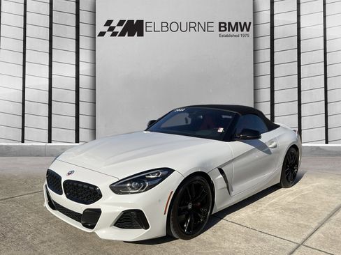 Certified 2022 BMW Z4 M40i w/ Premium Package image 3