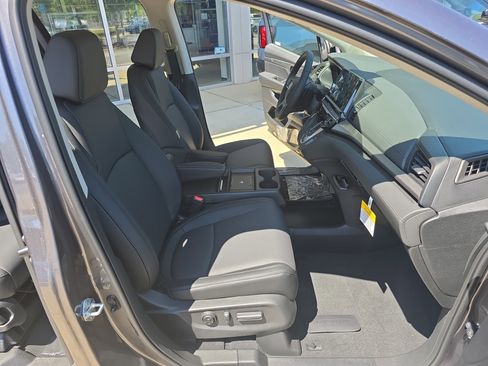 New 2026 Honda Odyssey EX-L image 10