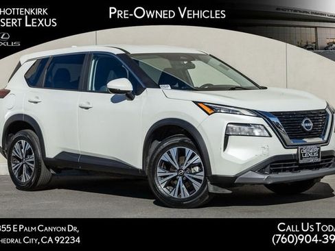 Used 2023 Nissan Rogue SV image 1