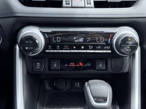 Used 2024 Toyota RAV4 XSE w/ Weather Package AWD/4WD image 38