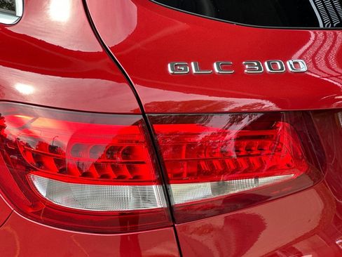 Used 2018 Mercedes-Benz GLC 300 image 12