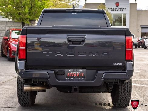 Used 2025 Toyota Tacoma PreRunner w/ TRD Prerunner Upgrade Package image 15