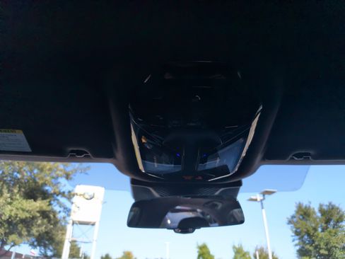 Used 2026 BMW M5 w/ Carbon Package image 31