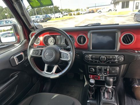 Used 2022 Jeep Wrangler Rubicon AWD/4WD image 15